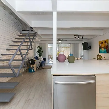 Medcenter Townhomes By Dunyha